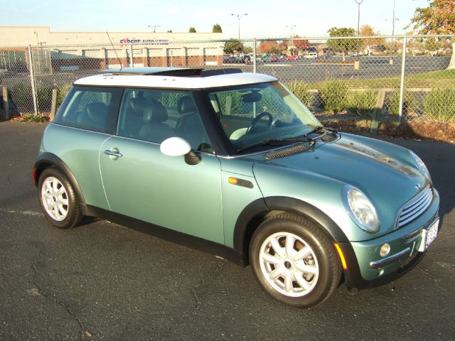 2002 Mini Cooper E320 4matic