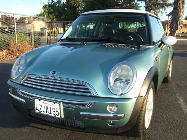 2002 Mini Cooper E320 4matic