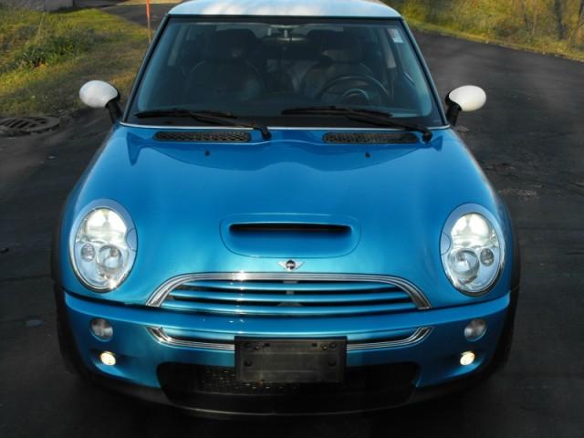 2003 Mini Cooper Premier V8