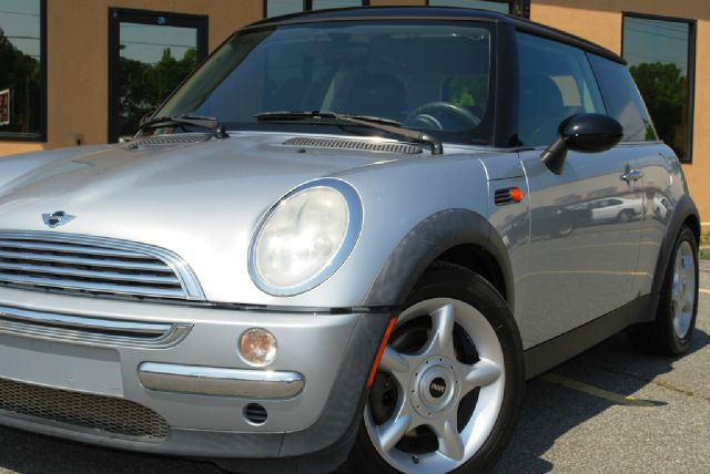 2004 Mini Cooper Base