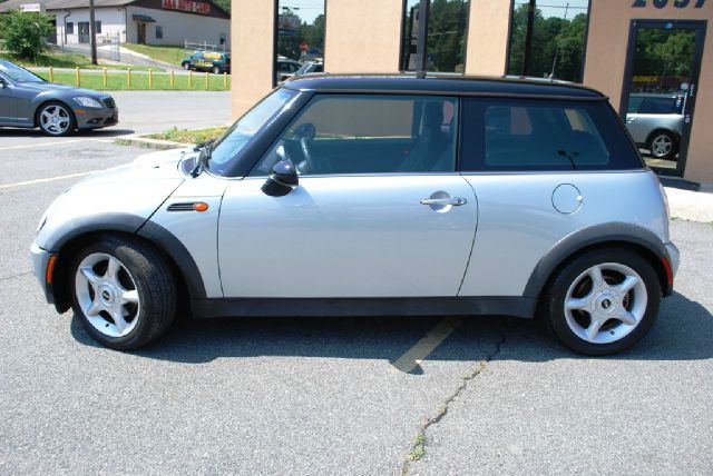 2004 Mini Cooper Base