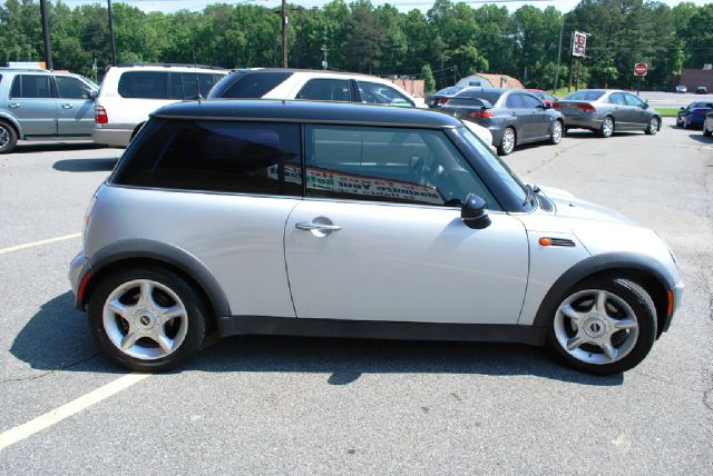 2004 Mini Cooper Base