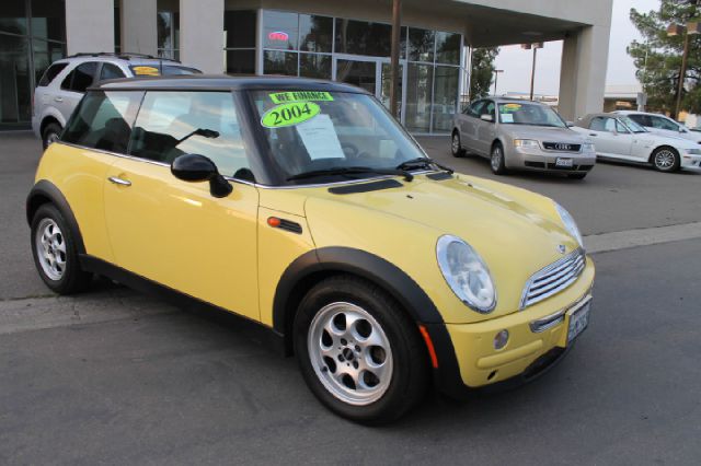 2004 Mini Cooper Base