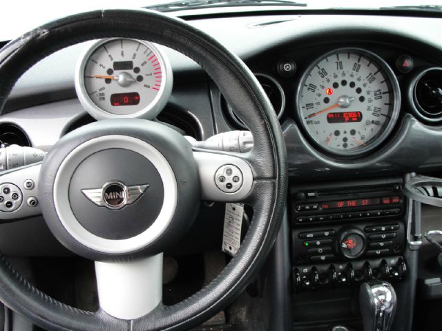 2005 Mini Cooper Base