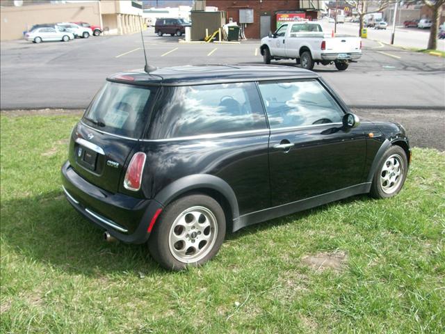 2005 Mini Cooper Base