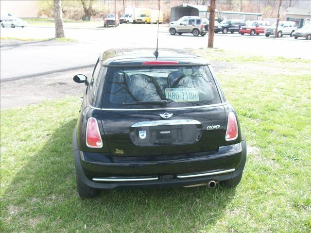 2005 Mini Cooper Base