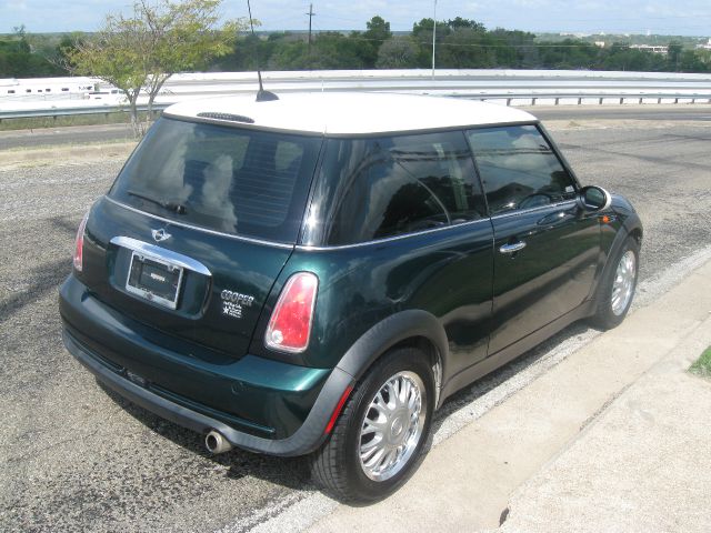 2005 Mini Cooper Base