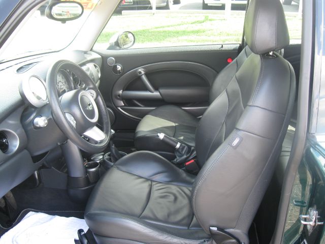 2005 Mini Cooper Base