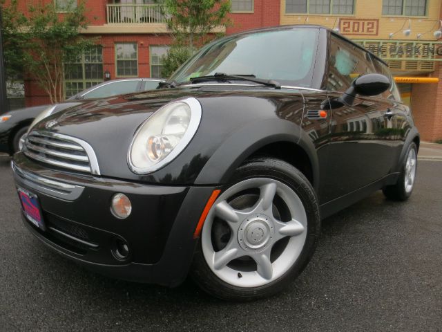 2005 Mini Cooper Base