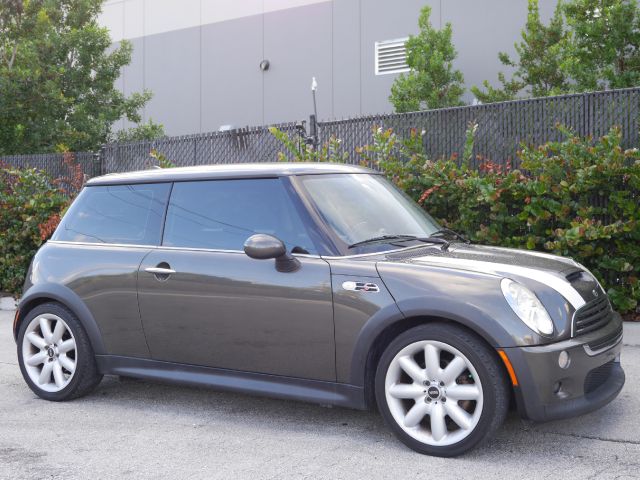 2006 Mini Cooper Exlleathersunroofclean Carwe Offer Financin