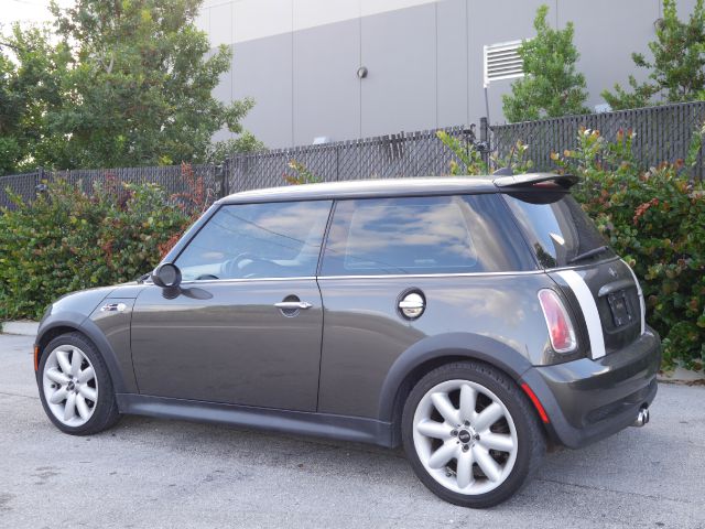 2006 Mini Cooper Exlleathersunroofclean Carwe Offer Financin