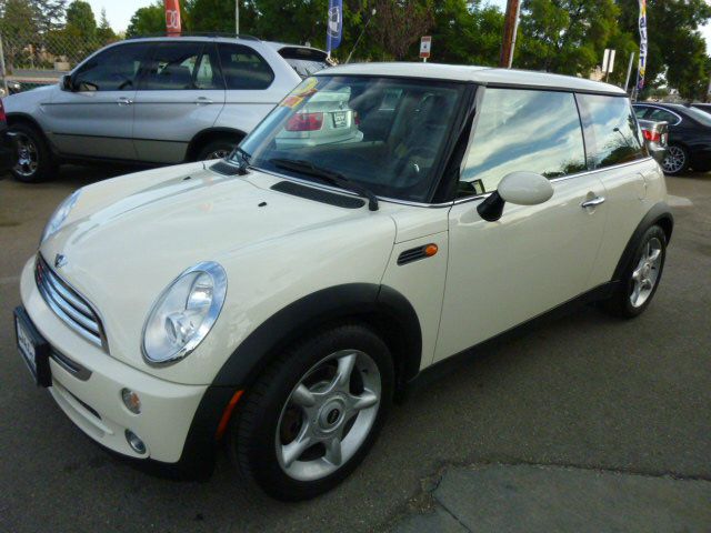 2006 Mini Cooper Base