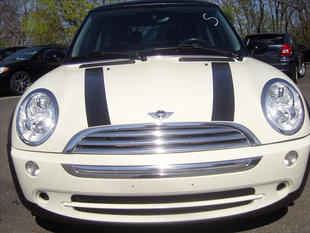 2006 Mini Cooper Leather/loaded