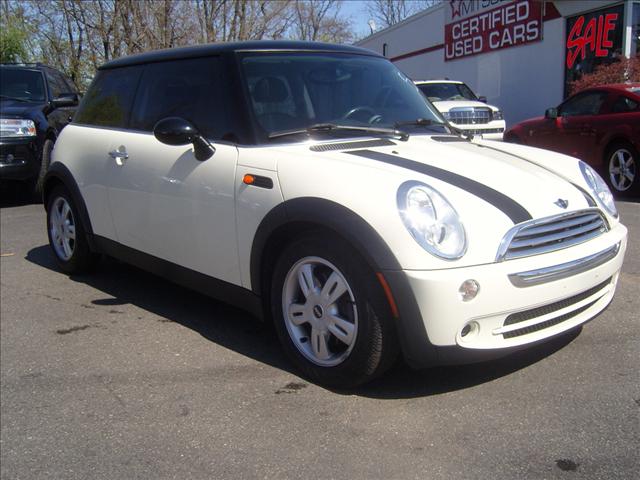 2006 Mini Cooper Leather/loaded