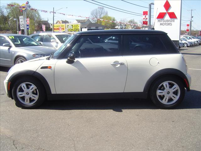 2006 Mini Cooper Leather/loaded