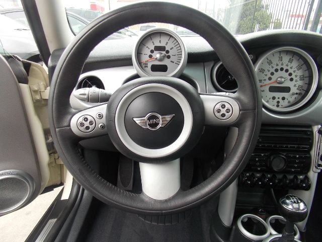 2006 Mini Cooper Base