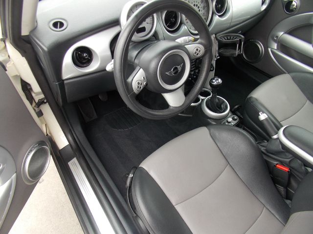 2006 Mini Cooper Base