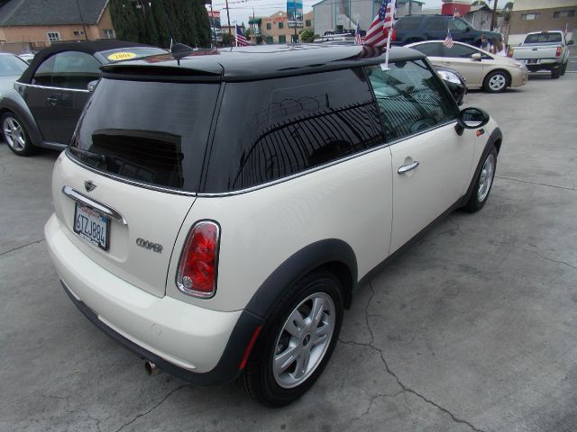 2006 Mini Cooper Base