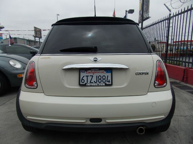 2006 Mini Cooper Base