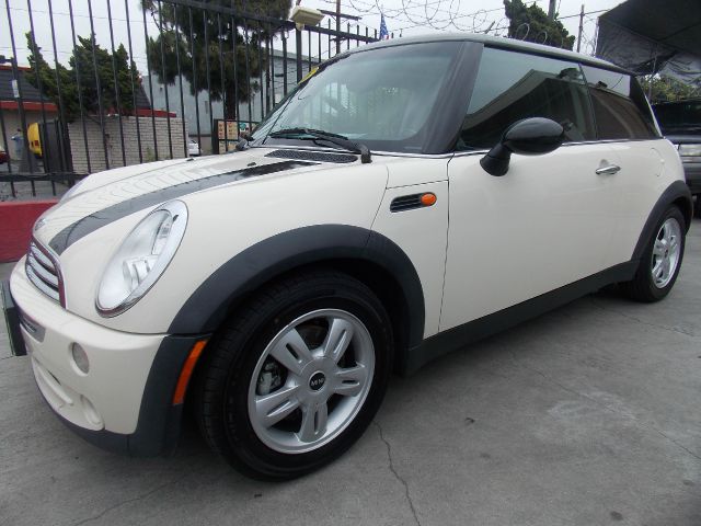 2006 Mini Cooper Base