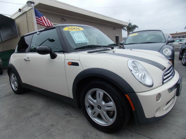 2006 Mini Cooper Base