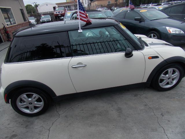 2006 Mini Cooper Base