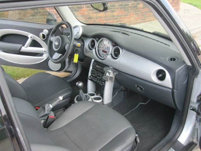 2006 Mini Cooper Base