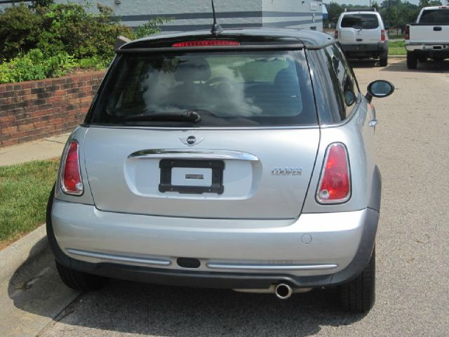 2006 Mini Cooper Base