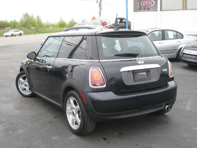 2007 Mini Cooper Base