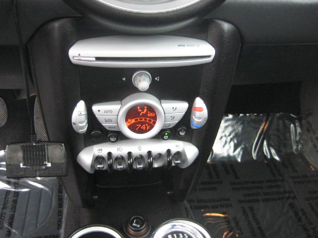 2007 Mini Cooper Base