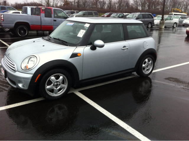 2007 Mini Cooper 4dr Sdn Auto Base