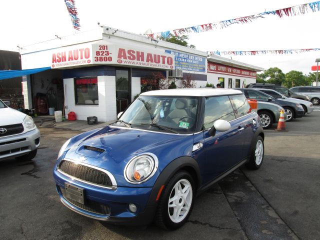 2007 Mini Cooper 2.5T Sport Utility 4D AWD SUV