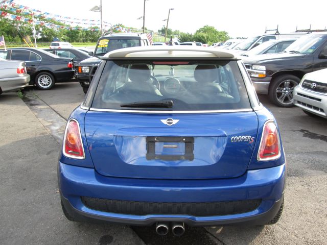 2007 Mini Cooper 2.5T Sport Utility 4D AWD SUV