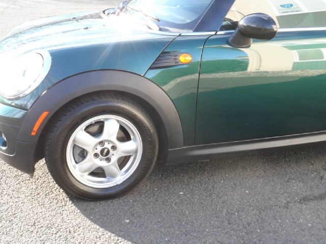 2008 Mini Cooper Base