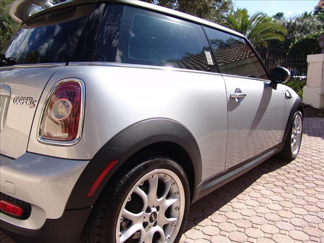 2009 Mini Cooper XR