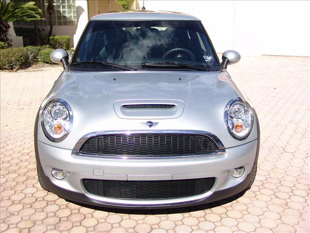 2009 Mini Cooper XR