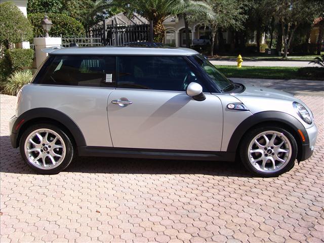 2009 Mini Cooper XR