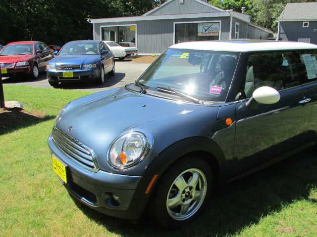 2009 Mini Cooper Base