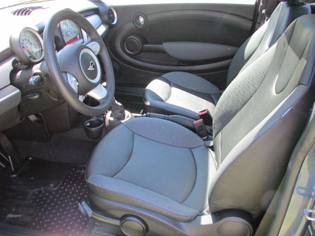 2009 Mini Cooper Base