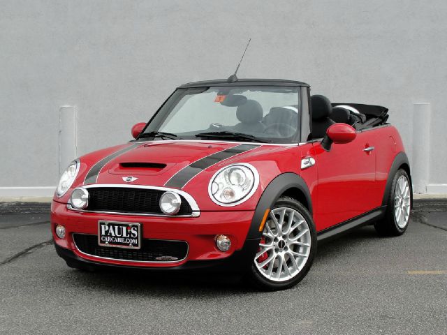 2010 Mini Cooper 4dr Luxury AWD