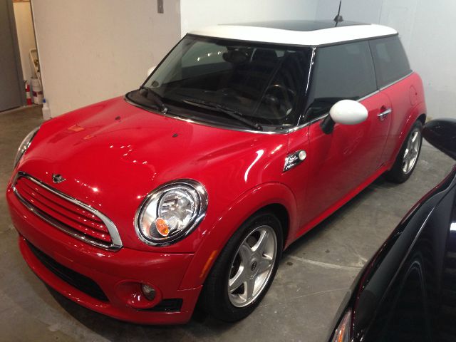 2010 Mini Cooper Base