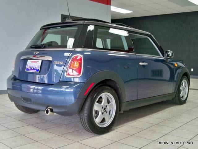 2010 Mini Cooper Base