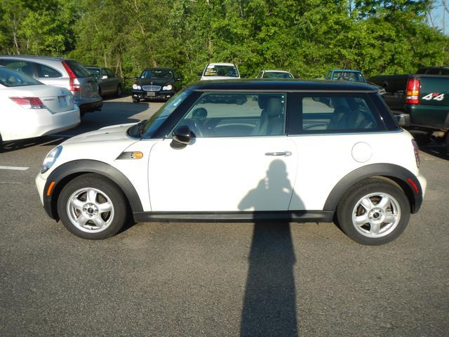 2010 Mini Cooper Base