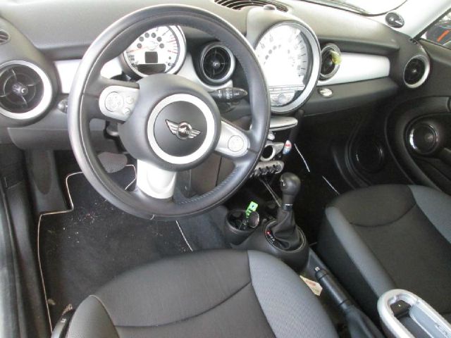 2010 Mini Cooper Base