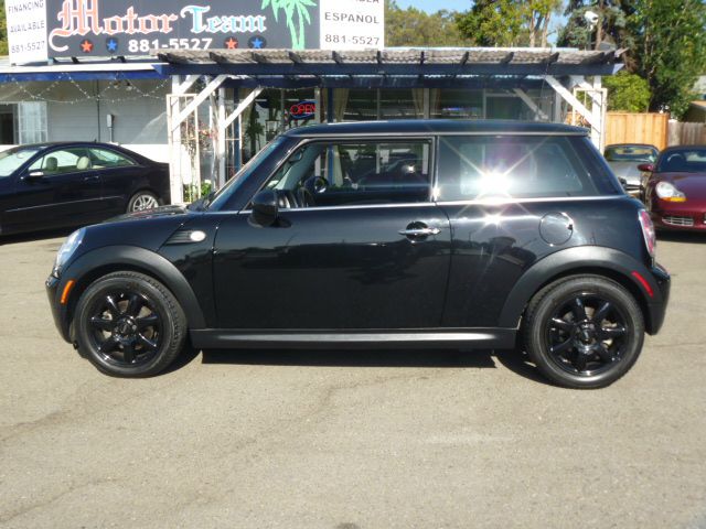 2010 Mini Cooper Base