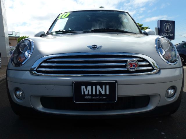 2010 Mini Cooper LE Clean Car Fax Priced To Go