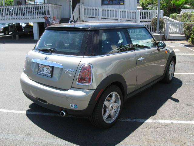 2010 Mini Cooper Base