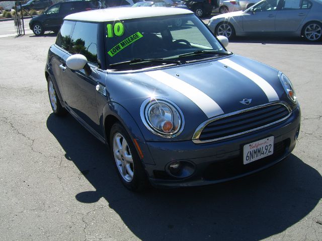 2010 Mini Cooper Base