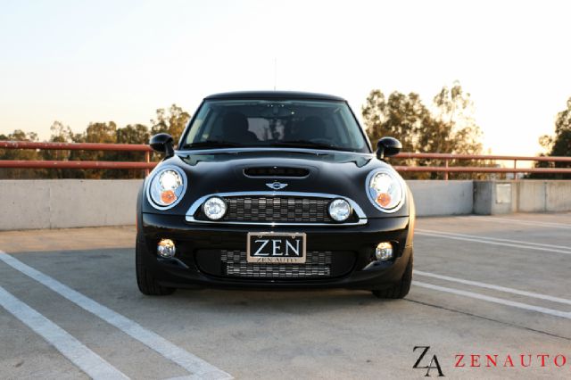 2010 Mini Cooper Appearance Sunroof PKGS