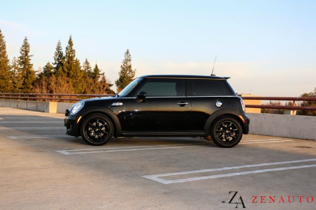 2010 Mini Cooper Appearance Sunroof PKGS